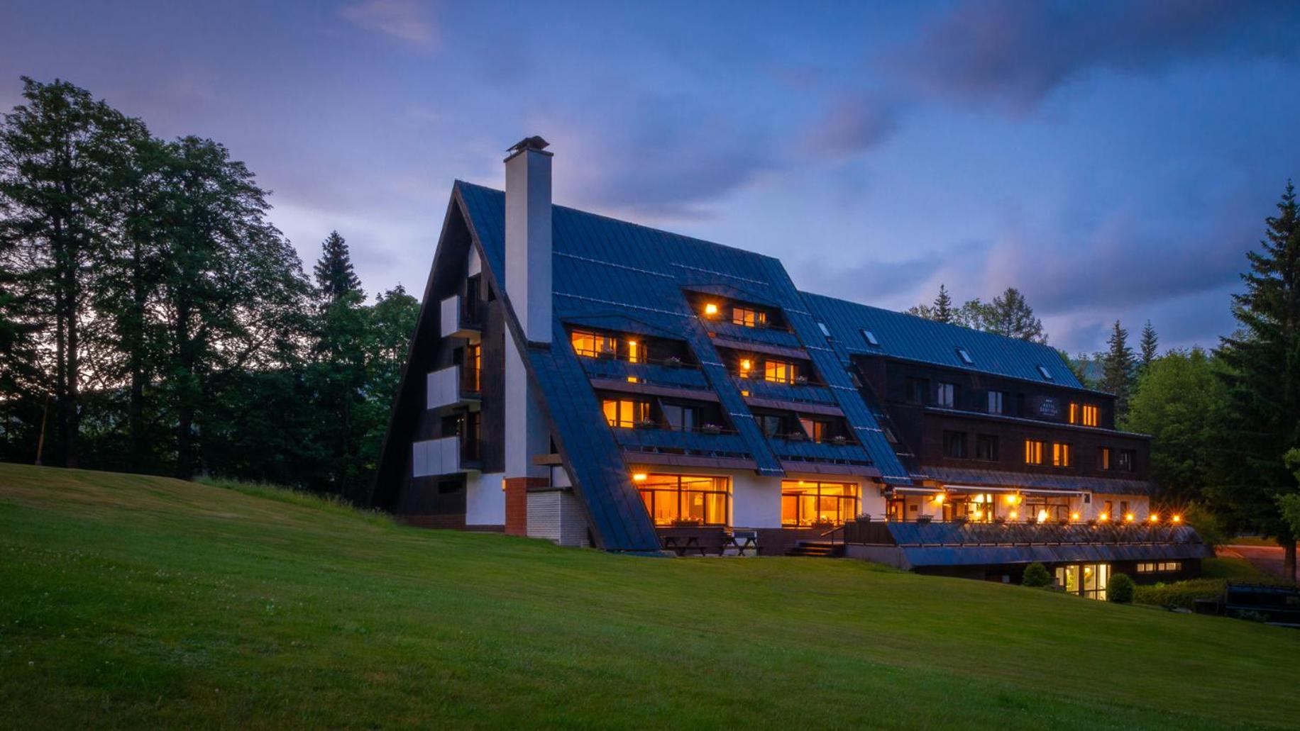 Wellness Hotel Sedy Vlk Harrachov Exterior foto